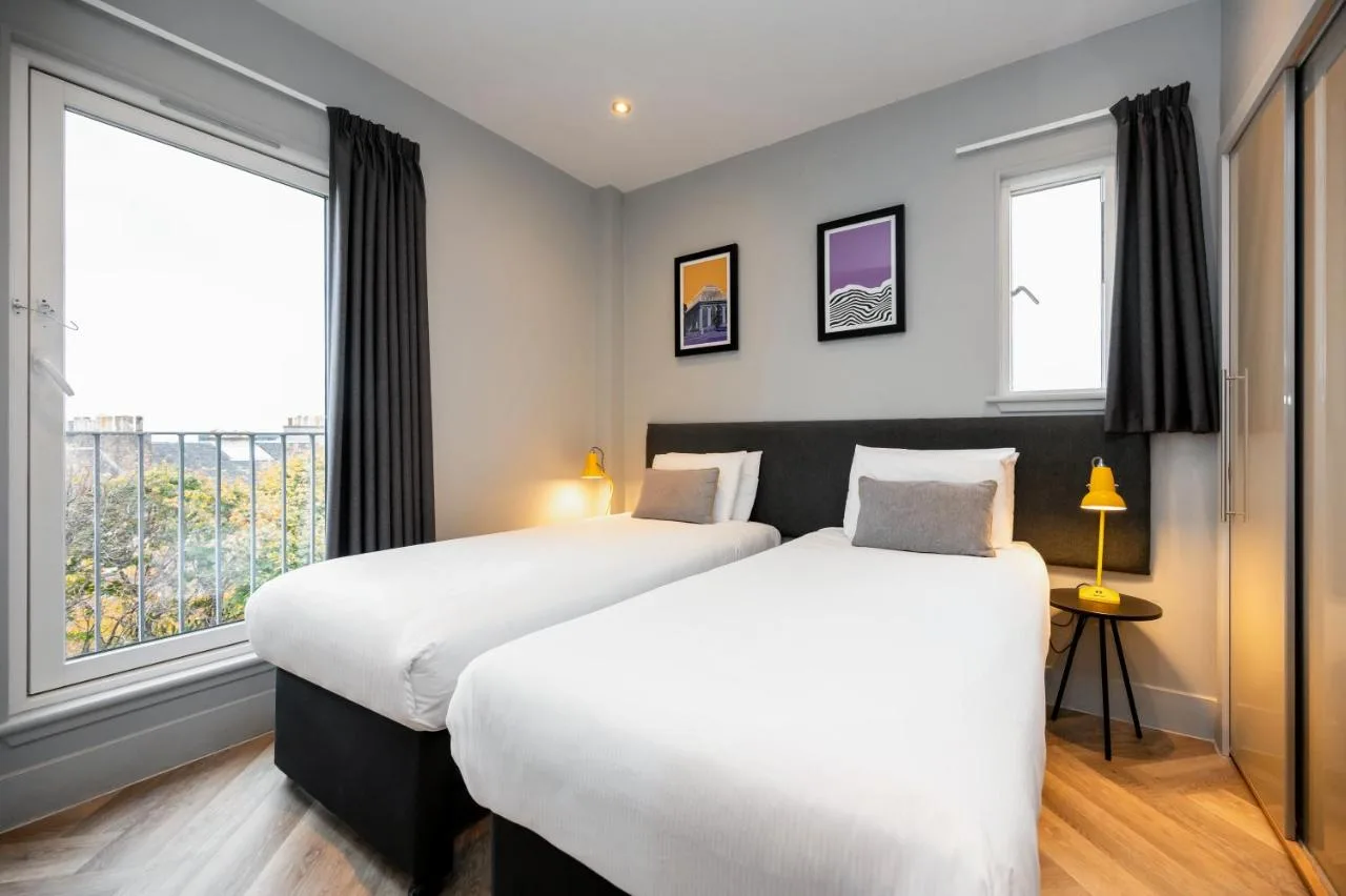 Two-Bedroom Apartment (6 Adults)